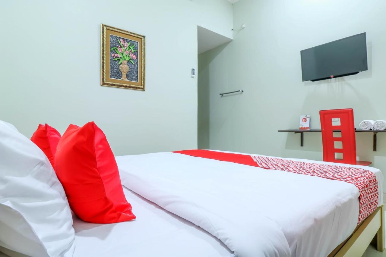Oyo 1670 Likko Inn Denpasa Buitenkant foto