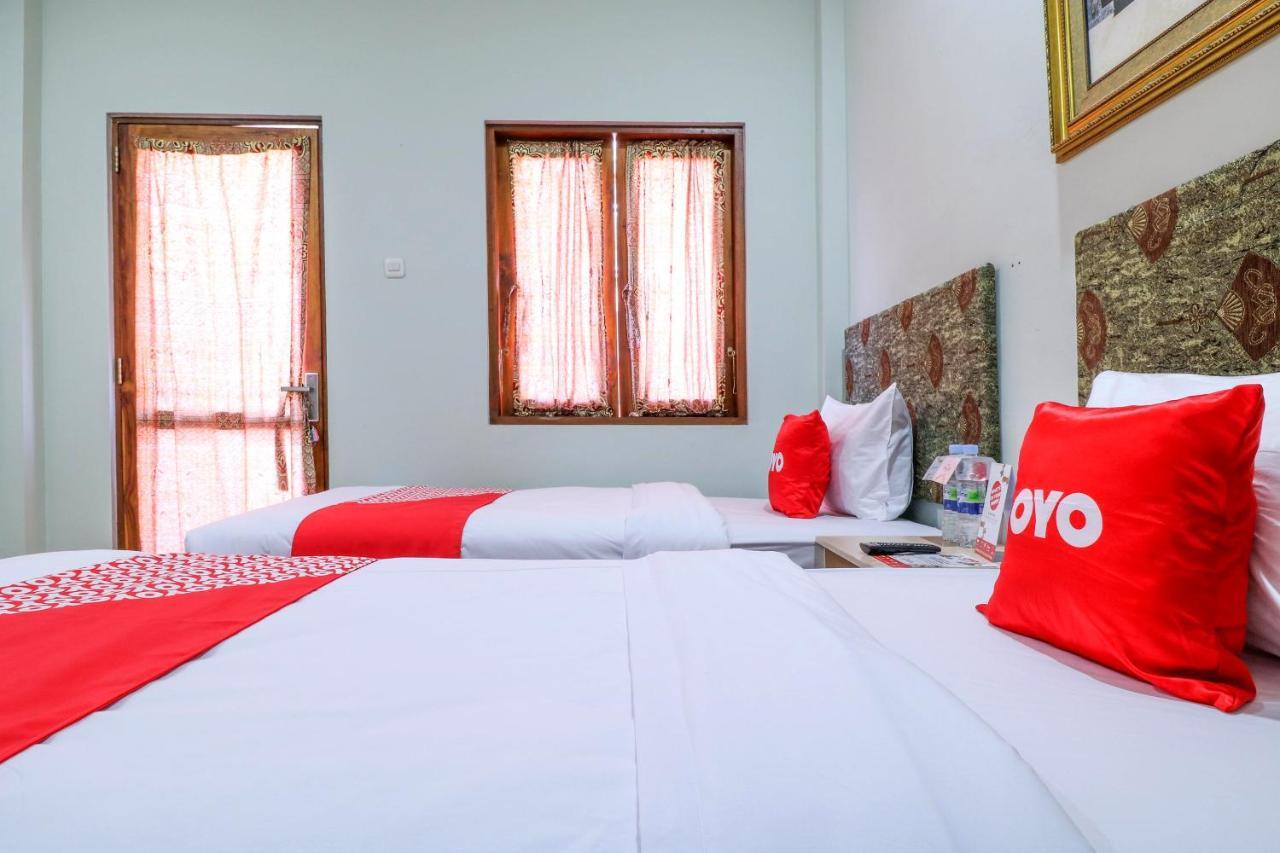 Oyo 1670 Likko Inn Denpasa Buitenkant foto