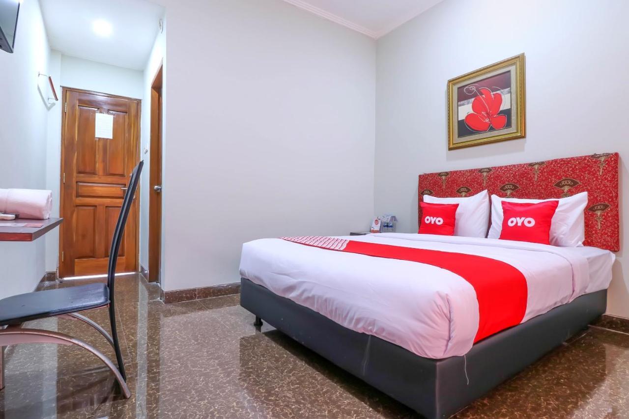 Oyo 1670 Likko Inn Denpasa Buitenkant foto