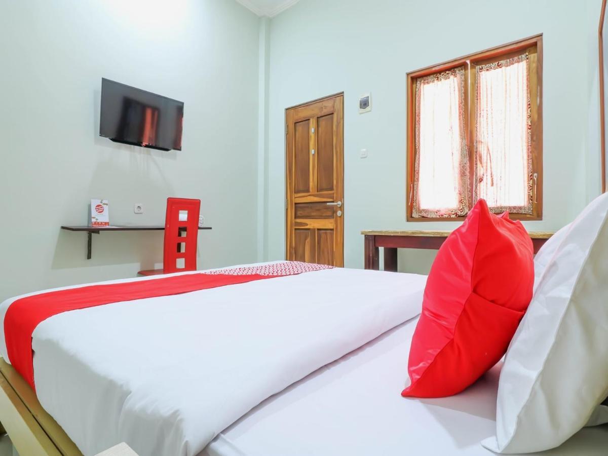 Oyo 1670 Likko Inn Denpasa Buitenkant foto