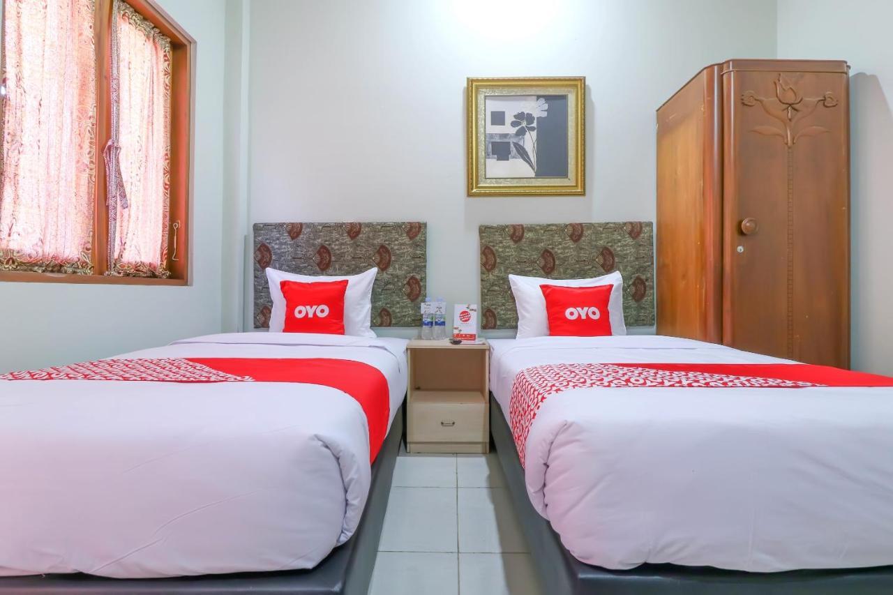 Oyo 1670 Likko Inn Denpasa Buitenkant foto